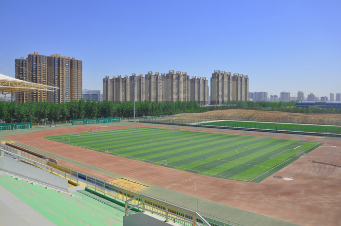 东足球场h.jpg
